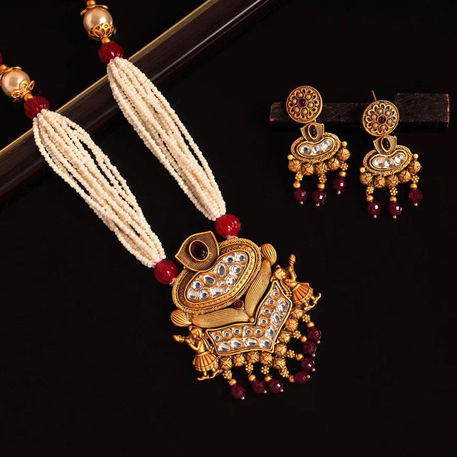 Regal Kundan Pearl Necklace Set with Adjustable Chain & Dangle Earrings - OmKrust